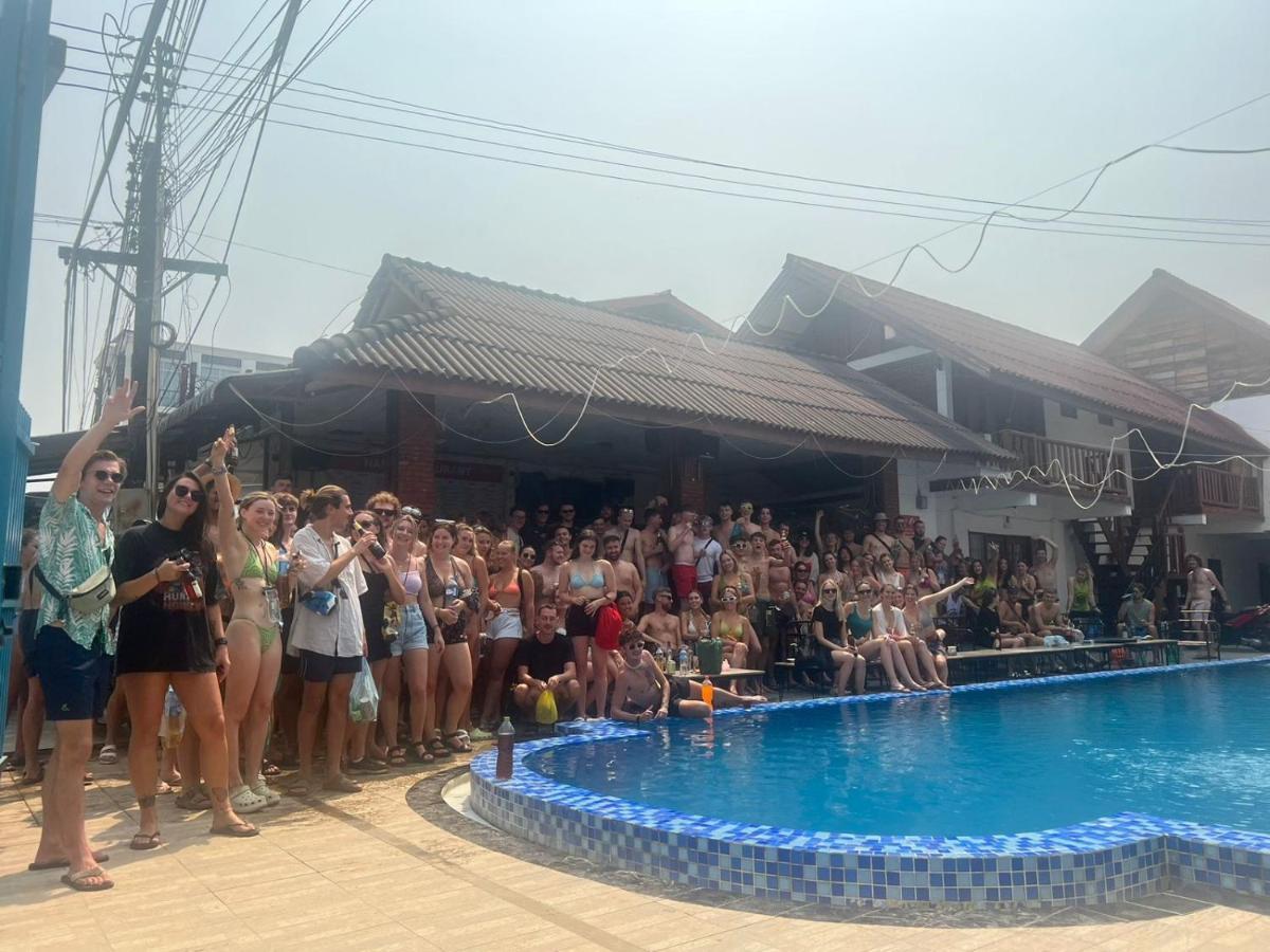 Nana Backpackers Hostel Vang Vieng Ngoại thất bức ảnh